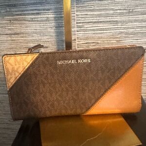 Michael Kors wallet